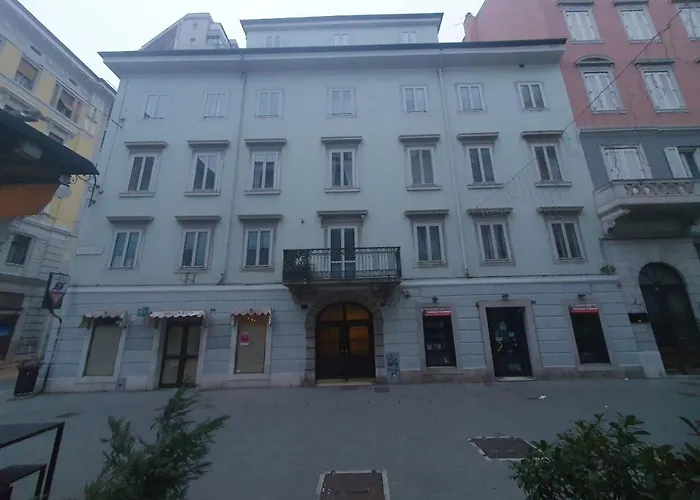 Apartment Nicole's - Trilocale In Centro Triest